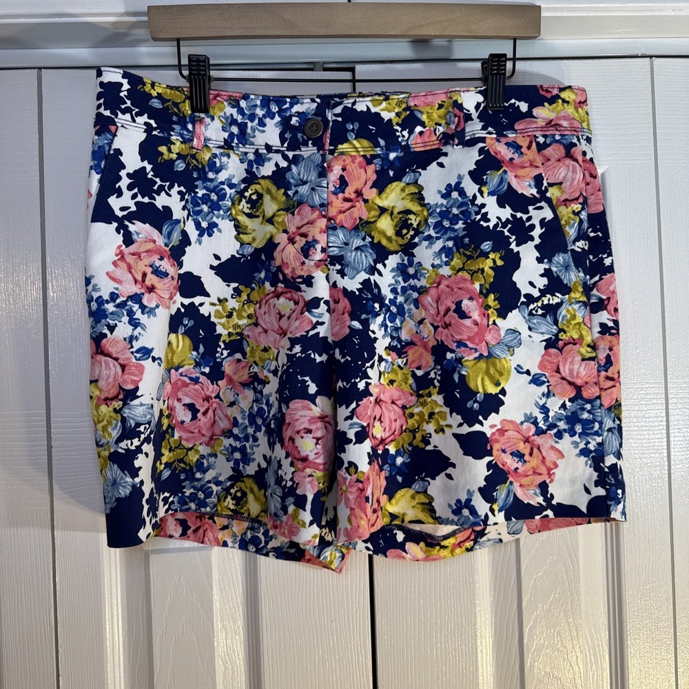 Isaac Mizrahi size 14 blue floral 5" flat front chino dress shorts